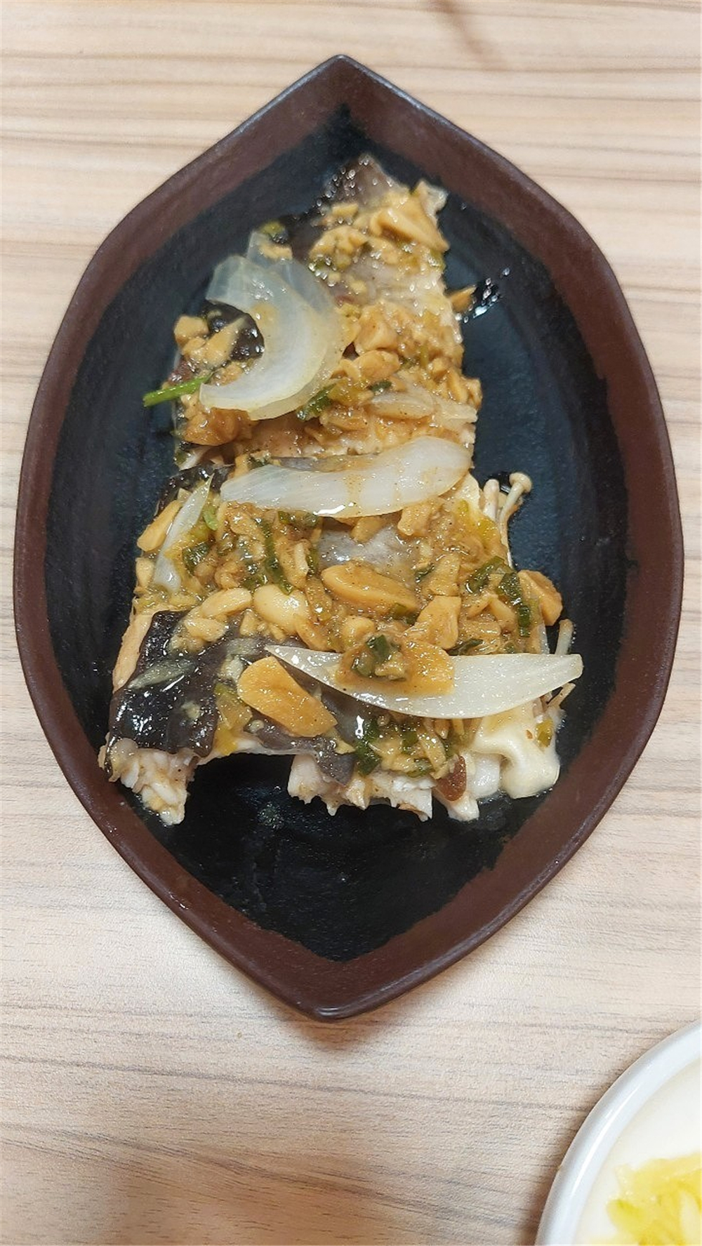 美食｜高鐵左營站美食Cai Shen Dao蔡神到紙包魚，台