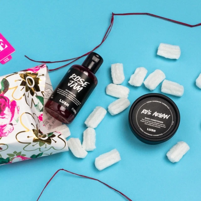 【LUSH 英國直營】雙魚座 浪漫細膩的你｜浪漫玫瑰 身體沐浴保養禮盒
