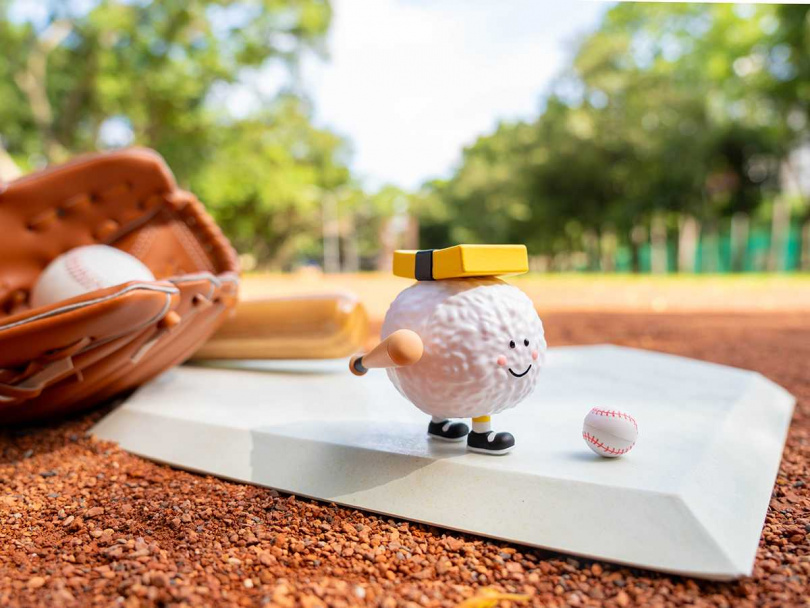 公仔設計兼顧地球友善，收縮膜選用符合歐盟RoHS標準的POF材質，圖為熱血的「玉子太郎」。（圖／爭鮮提供）