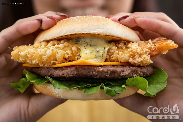 麥當勞天婦羅堡重登板　摩斯北海道起司入堡