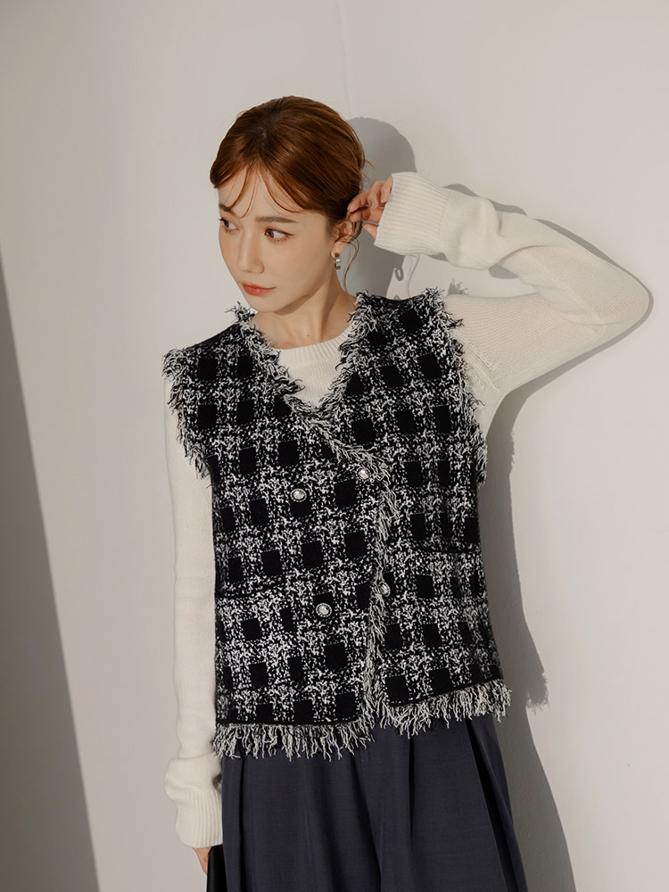 細膩針織鬚邊開襟背心