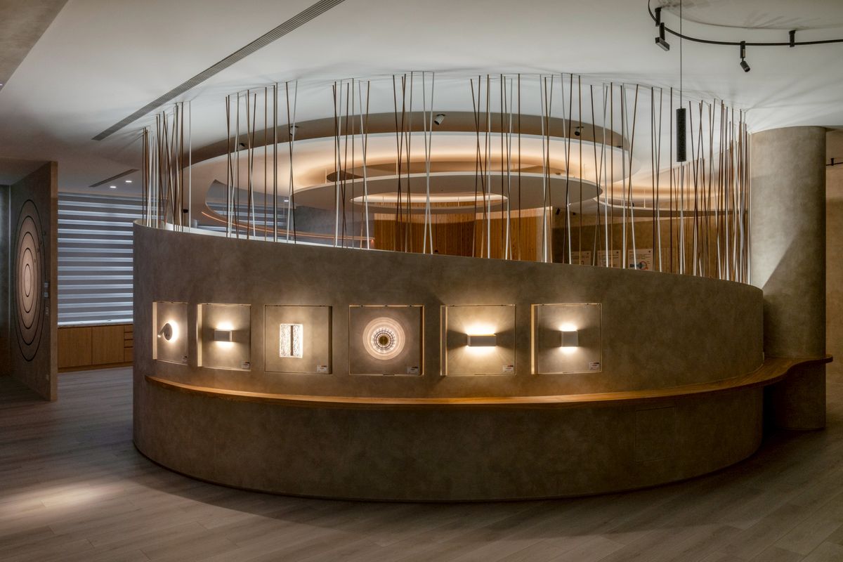 居家燈光情境；照明；色溫；亮度；氛圍；住宅；建築；室內設計