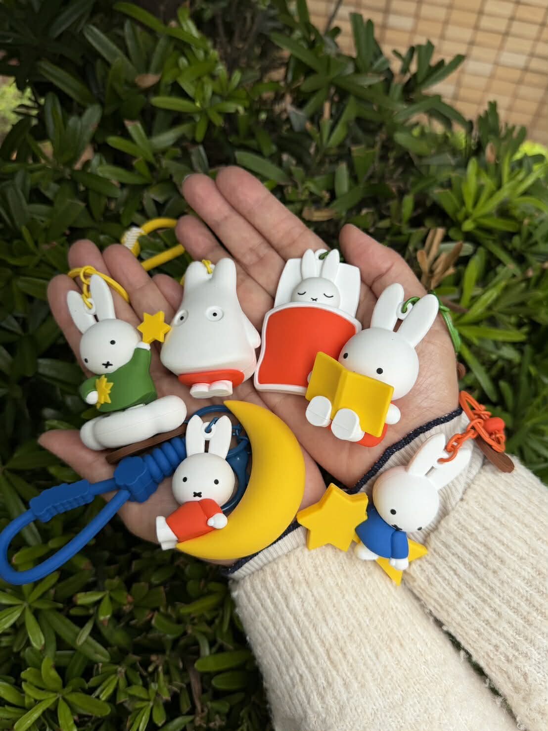 7-11「Miffy米飛兔70週年」集點！絨毛飲料杯套、miffy可頌玩偶、收納籃組等86款一次看