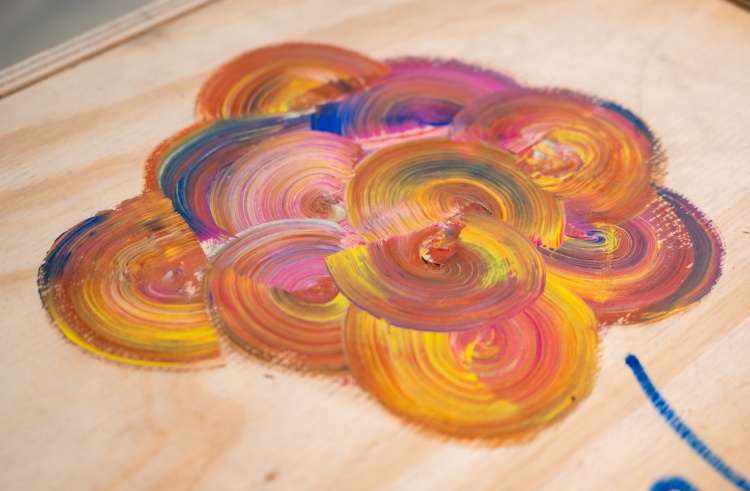 Grip Face在創作過程中承受了相當多的痛苦，這個過程不輕鬆，甚至可以說是艱難的，但最終呈現出一種有趣、輕鬆的感受，「事物往往並非如表面所見」的這種落差也深深吸引著我。