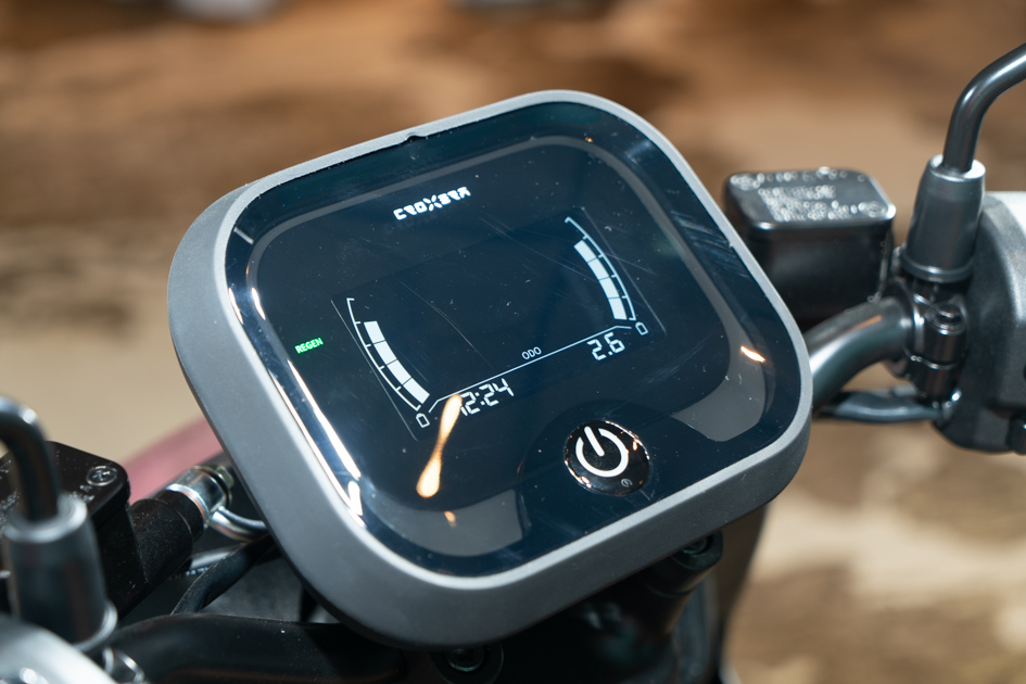 儀表造型方正不失圓潤