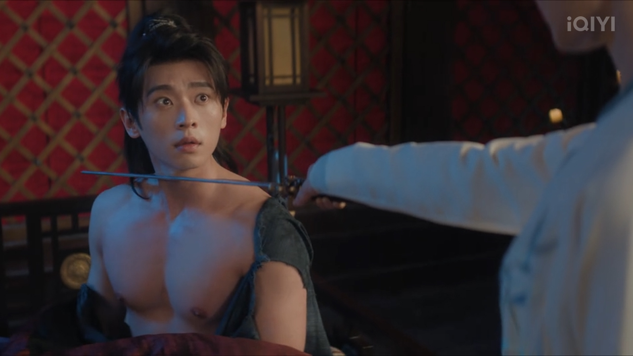 丞磊身材獲封「浴皇大帝」