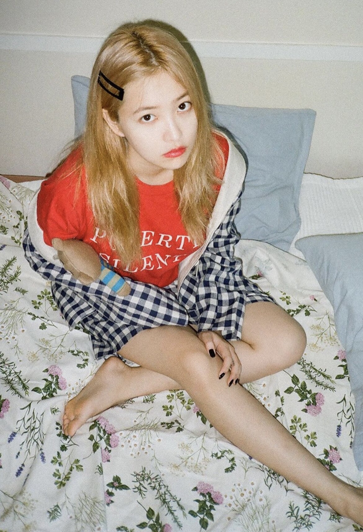 New Jeans Hanni金髮公主切超仙美翻網！盤點10位染金髮超驚豔的Kpop女idol！