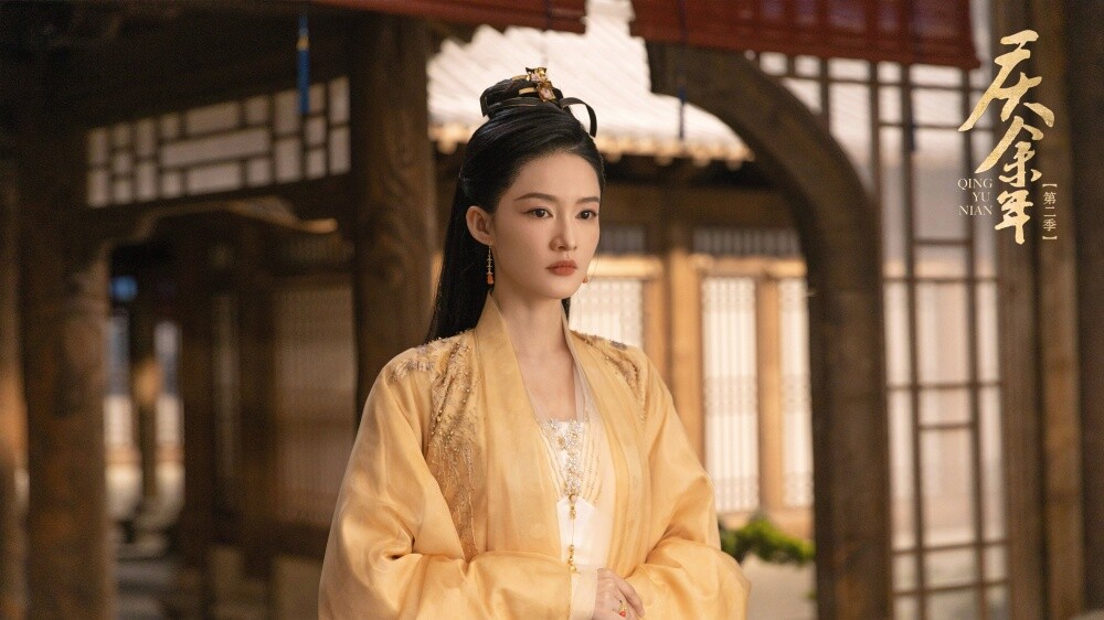 陸劇《慶餘年2》演員古裝vs時裝！張若昀比第1季上相，李沁仙氣，辛芷蕾、宋軼時裝也美