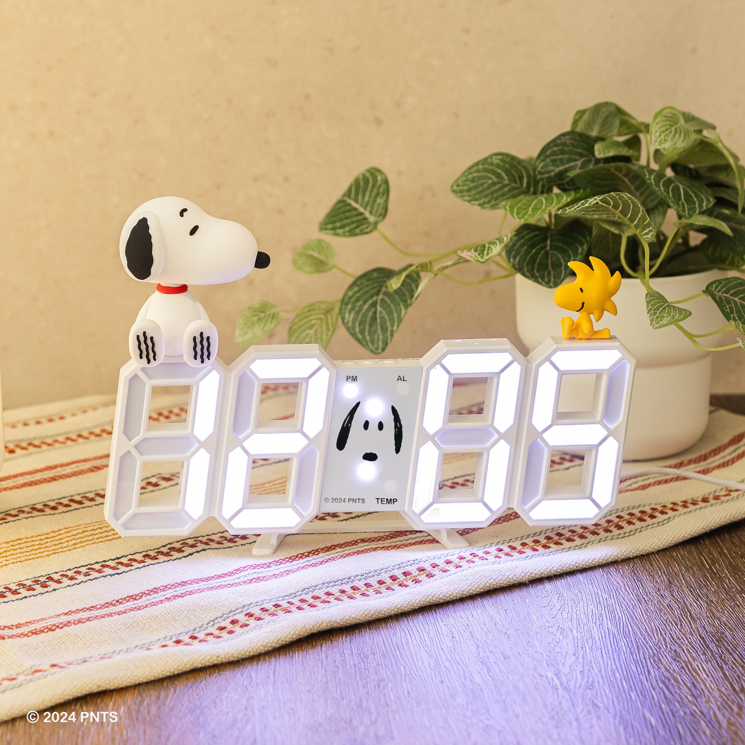 畢業祝福【infoThink】史努比系列公仔造型數字電子鐘