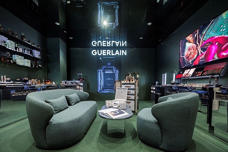 嬌蘭微風概念店亮點2：法國團隊親自設計