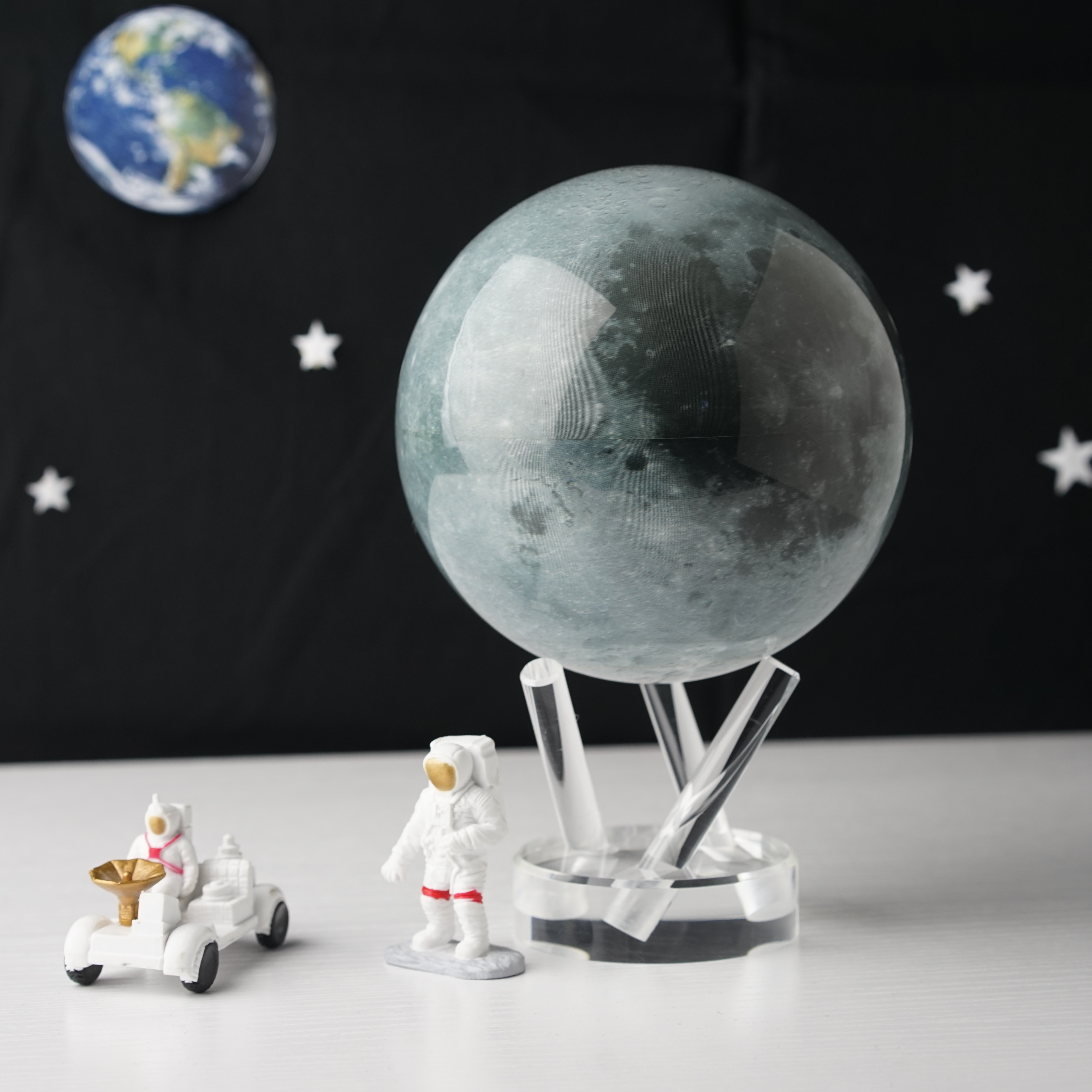 [快速出貨]【MOVA光能地球儀】月球 居家擺設．精緻送禮．轉運．紀念日．自轉．情人節