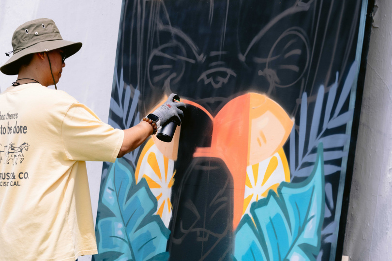 今年夏天，Levi's®攜手台灣知名塗鴉師BOUNCE，為西門旗艦店量身打造富有夏日風情的塗鴉作品，傳達長久以來Levi’s®與文化並肩同行的核心理念。