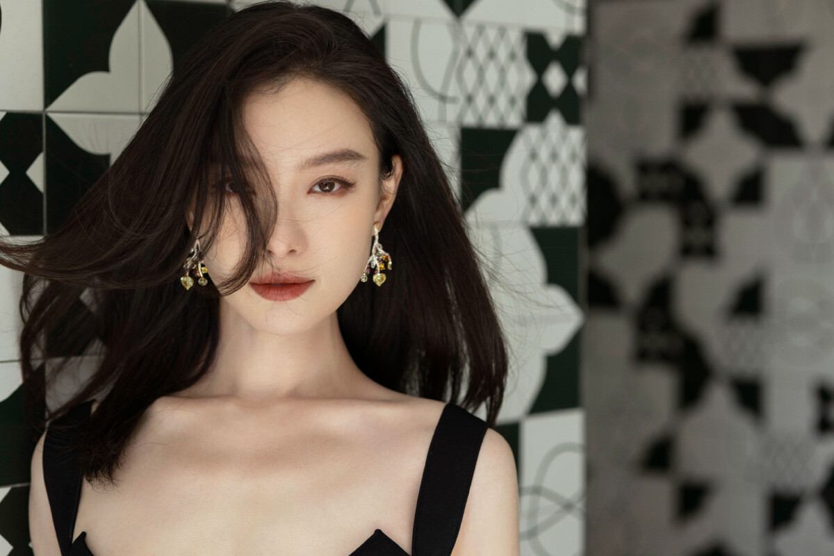 網評「最想用她臉活一天」高顏值陸劇女星TOP10！迪麗熱巴第四，楊穎第三，冠軍是真美