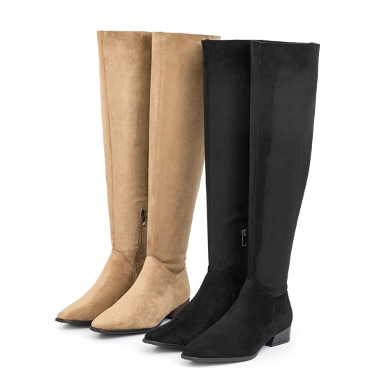 D+AF 慵懶嬉皮西部堆堆長靴｜秋冬必備顯瘦靴款，麂皮材質與修飾線條兼具質感與時尚，完美詮釋了鬆垮靴的靈魂。