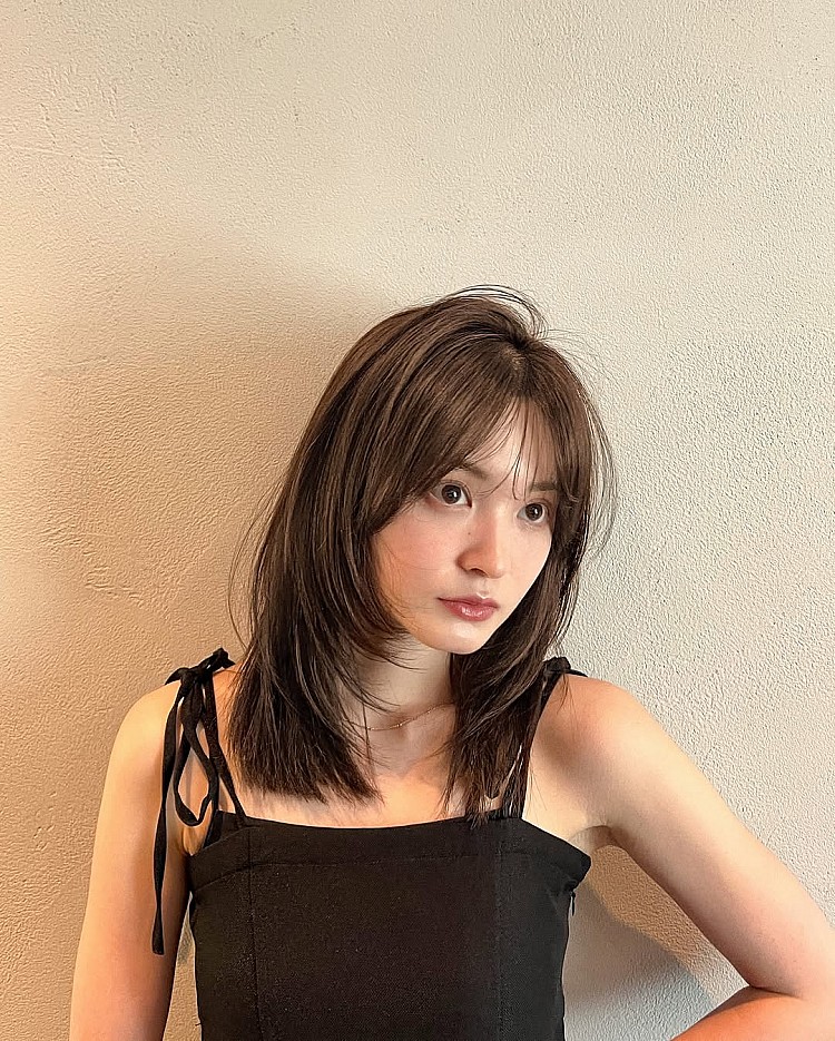 層次剪髮型推薦7：鎖骨剪中長髮