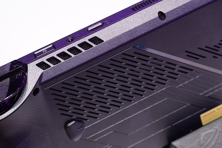 內部風扇亦重新設計，尺寸縮小，但風力提升。