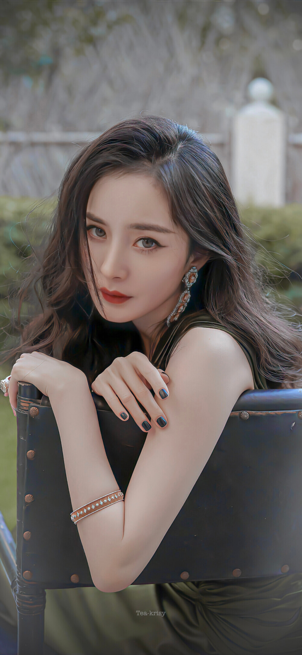 網評「最想用她臉活一天」高顏值陸劇女星TOP10！迪麗熱巴第四，楊穎第三，冠軍是真美