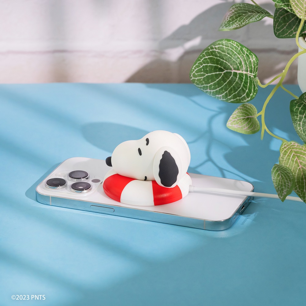 生日祝福(iPhone15適用)【InfoThink】史努比系列造型磁吸無線充電座(泳圈)Magsafe
