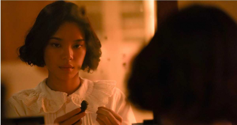 丘普朗在《邪降女帝》飾演年輕版潘娜，男主角驚嘆她每次上戲都有如被附身一樣。（圖／威視提供）