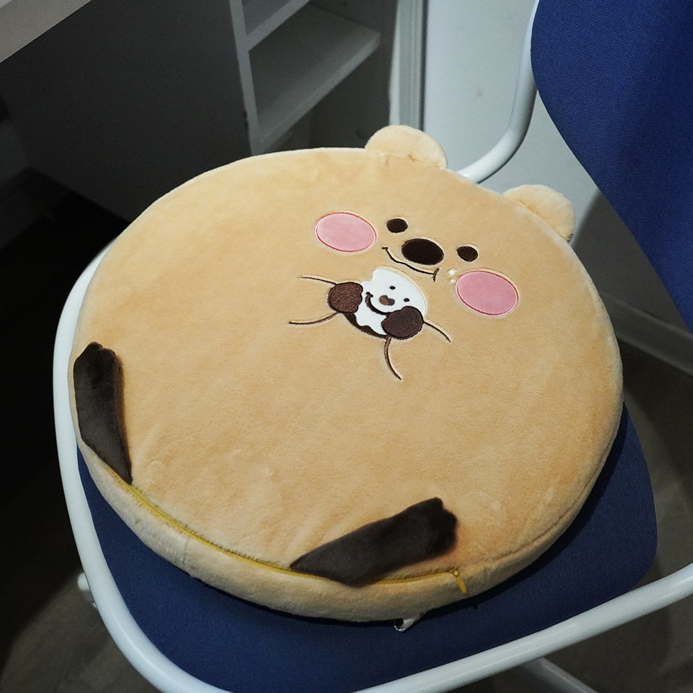 【KiKi QUOKKA】KiKi QUOKKA-絨毛坐墊(KIKI款)