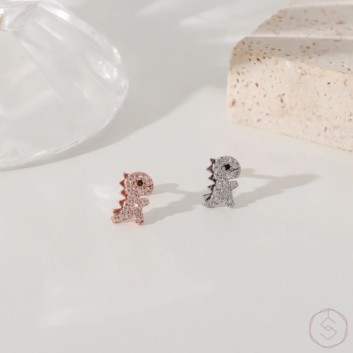 SPANCONNY 泡泡龍 | 醫療鋼 | 防過敏單鎖耳環