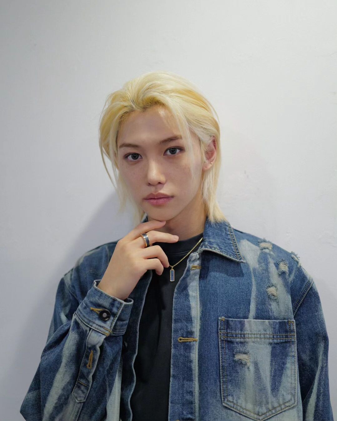 韓網熱議音色流氓、團曲水印的13位偶像代表