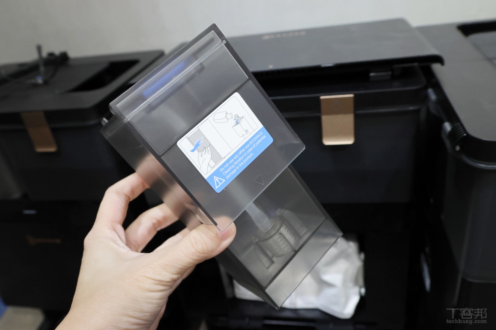 可添加清潔液強化清潔效果。