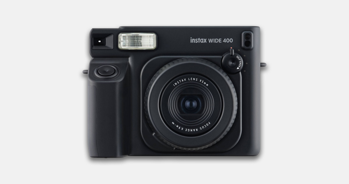寬幅經典新色加入！富士推出 Instax WIDE 400 漆黑版，展現成熟攝影質感