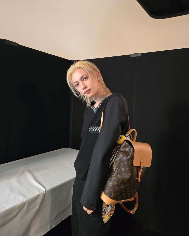 Stray Kids成員Felix已搶先上身Soho MM後背包，帶貨力強、詢問度爆表，台灣官網亦開賣，想入手要快！