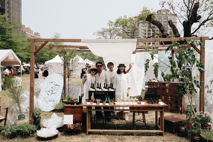 2025森之市・珈琲與花物語 策展人以自身經驗，找尋各城市咖啡店，再以其為中心探索當地風景