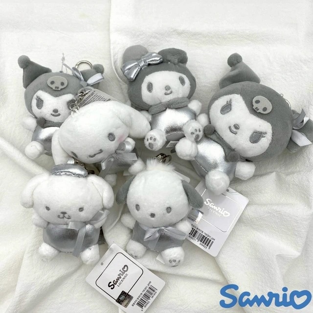 正版韓國限定款【Sanrio三麗鷗家族】銀色系列吊飾娃娃 美樂蒂 大耳狗 庫洛米 帕恰狗 凱蒂貓hellokitty貓 布丁狗 包包吊飾 絨毛娃娃公仔鑰匙圈
