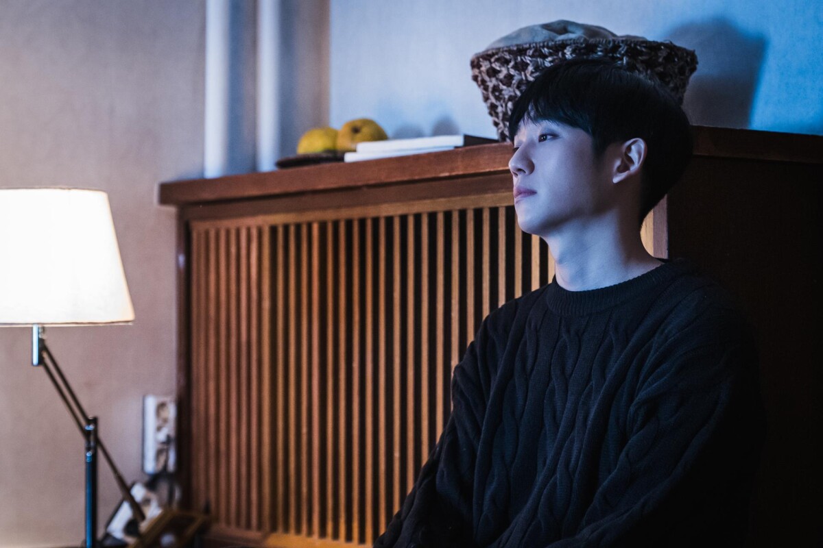 失眠救星！7個「提高睡眠品質」方法：睡前不要滑手機、減少咖啡攝取，「這點」超有感