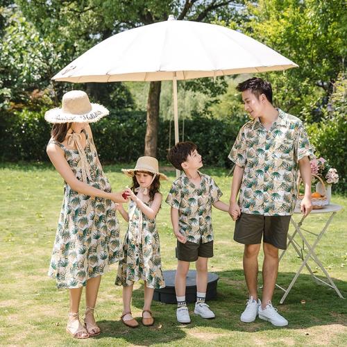沙灘親子裝一家三口夏季新款海邊度假家庭裝韓版洋氣父子裝套裝
