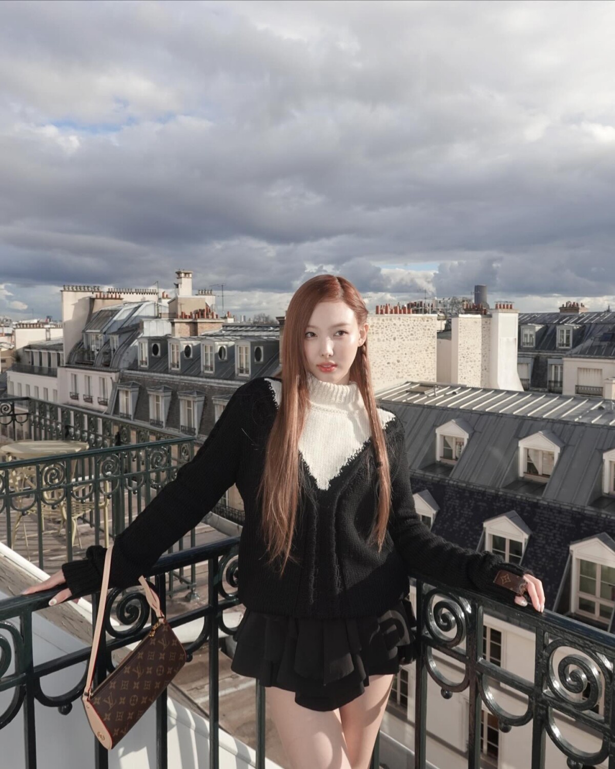 2024秋冬巴黎時裝週K-pop偶像：BLACKPINK全員到齊，他在LV女裝走秀創下紀錄！