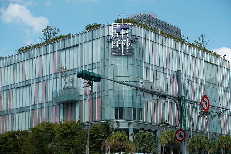 繼台北大巨蛋園區逐步啟用後，終於迎來壓軸亮點「大巨蛋秀泰影城」即將開幕