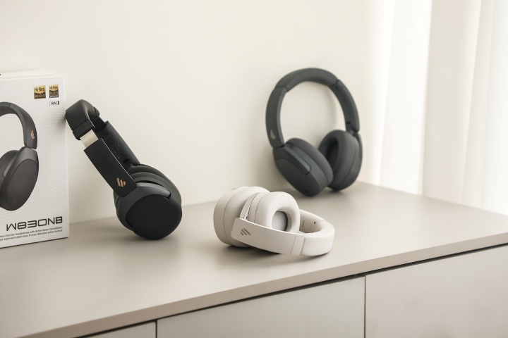 EDIFIER 推出全新 W830NB 無線降噪耳罩耳機！主動降噪搭配 94 小時超長續航，售價 $2,590 元