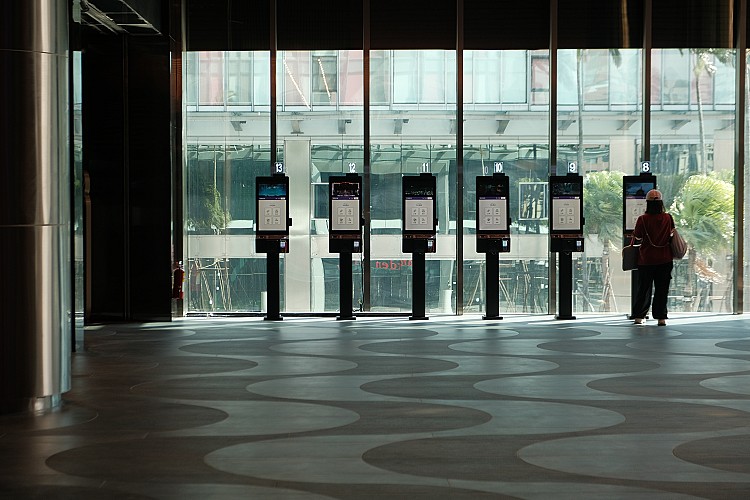 大巨蛋秀泰影城座落於台北大巨蛋園區影城棟2至5樓，空間規模高達3,000坪，共規劃14座影廳、1,750個座位，可說是全台最具規模的旗艦影城之一。