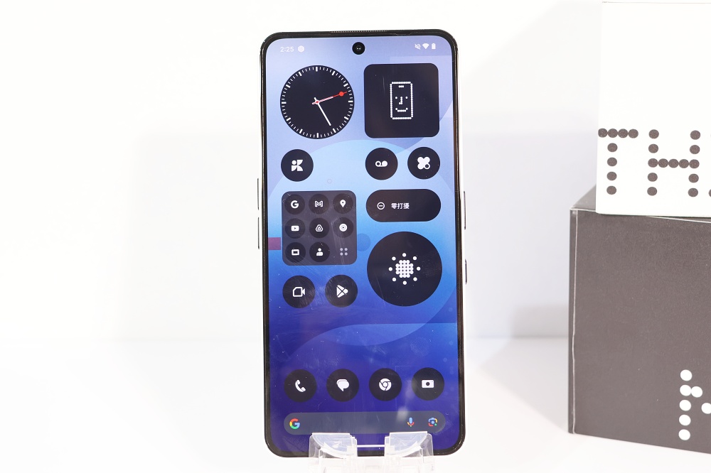 透明手機 Nothing Phone 3a 在台發表，售價 13990 元起