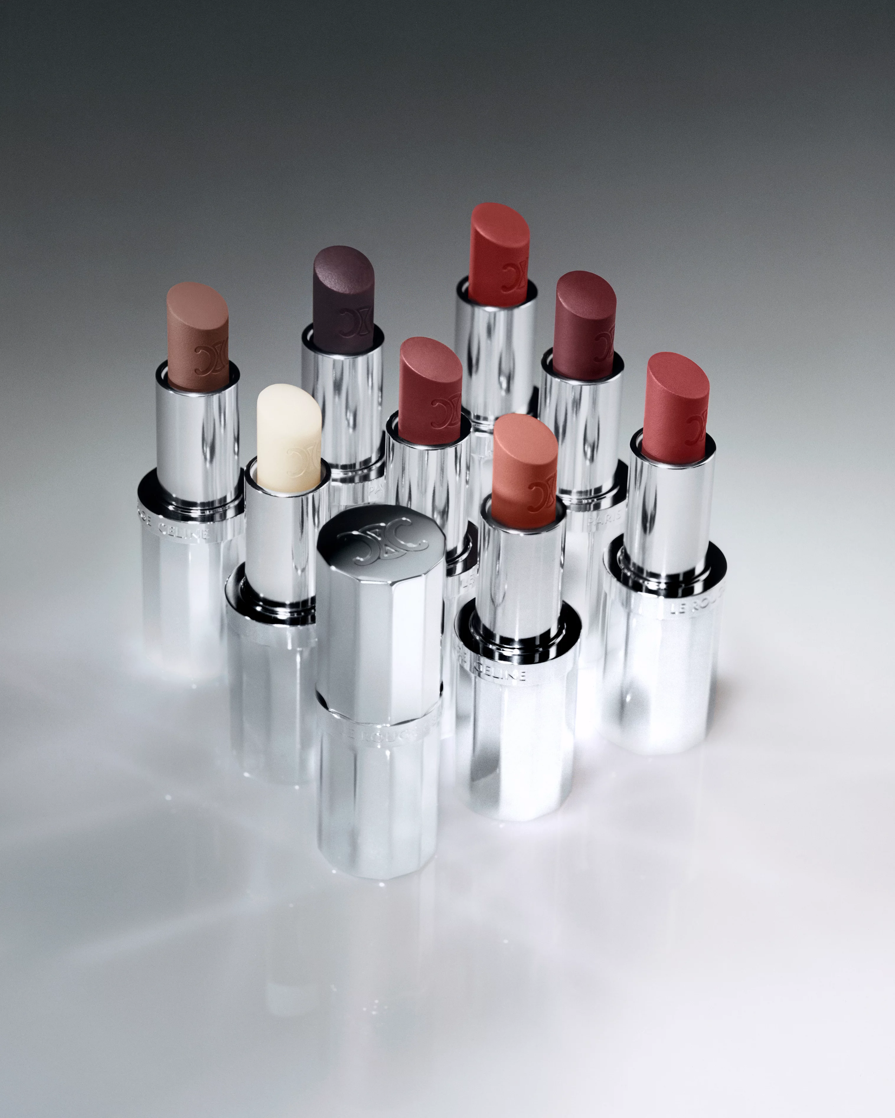Celine打造首款保養型潤唇膏