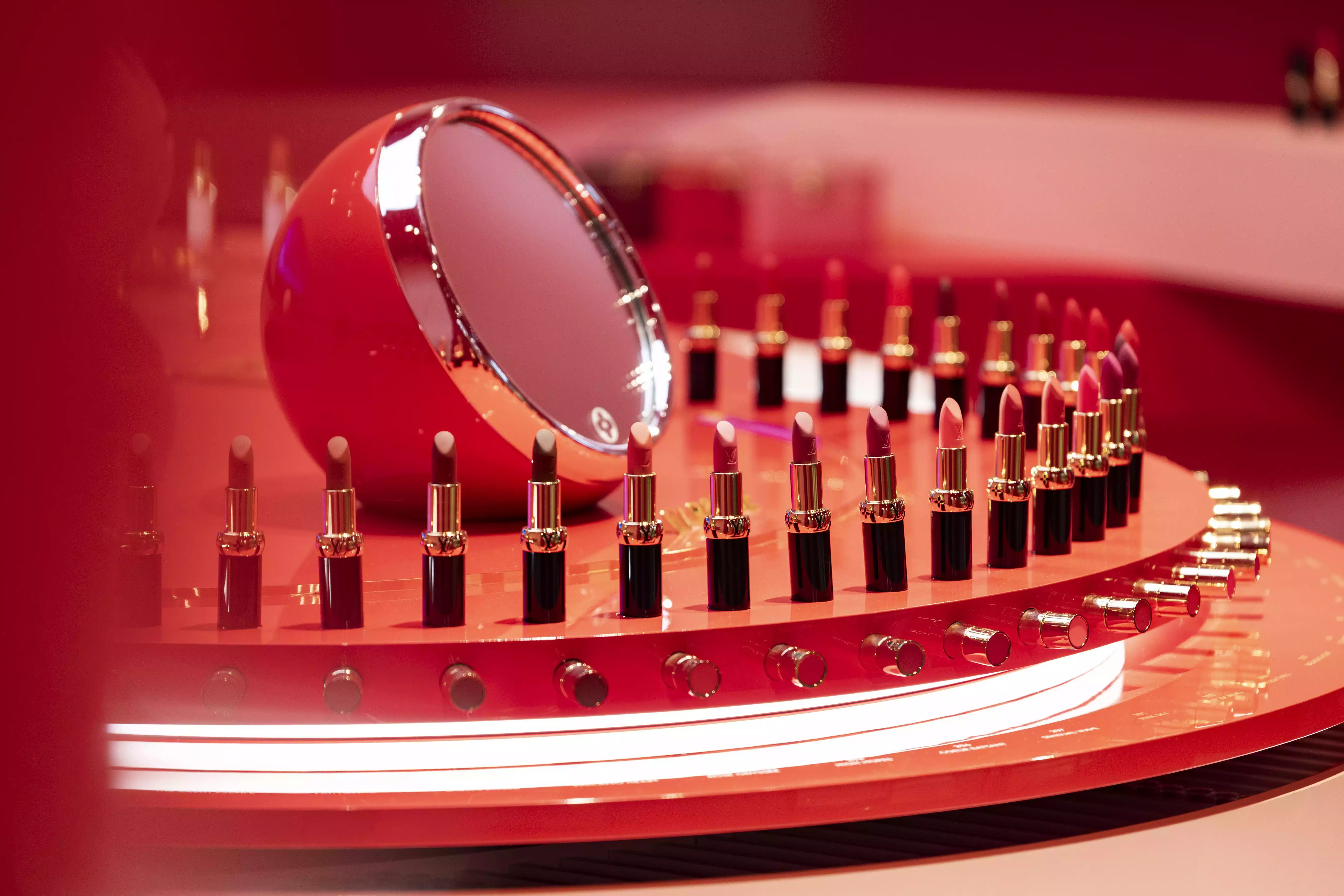 最完整「La Beauté Louis Vuitton彩妝系列」