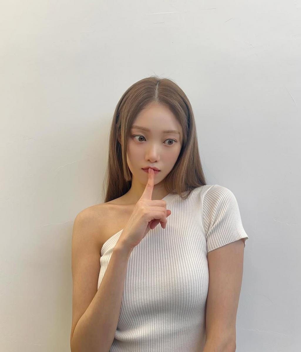 李聖經長直髮造型象徵頭髮保養得宜