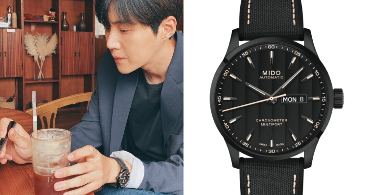 沉穩的灰藍色西裝外套，內搭簡約黑T，金宣虎在木質調的靜謐咖啡廳空間中，完美演繹了「高冷系暖男」的內斂質感，僅憑手腕間的錶款散發精緻氣息。看這相似的錶觀及錶戴的縫線，我推估金宣虎戴的應該是「Multifort Chronometer 1」這款。