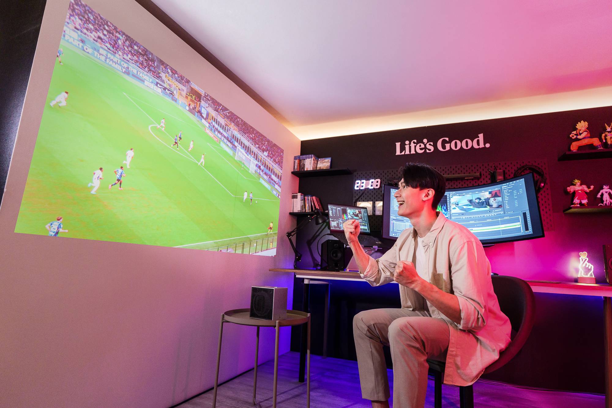 LG 在台推出全新智慧螢幕「斜槓機」與小銀河 Ultra 超短焦 4K 微型投影機，結合創新與美學設計