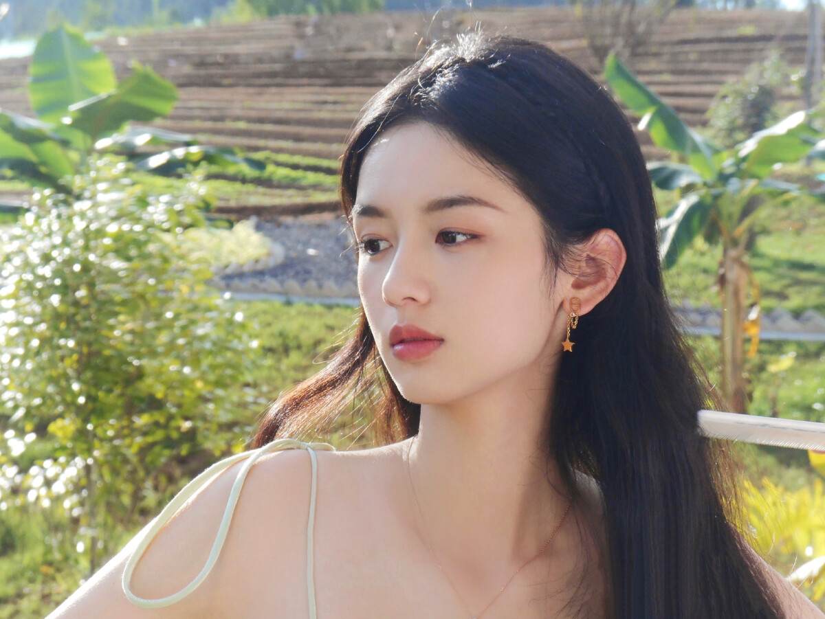 網評「最想用她臉活一天」高顏值陸劇女星TOP10！迪麗熱巴第四，楊穎第三，冠軍是真美