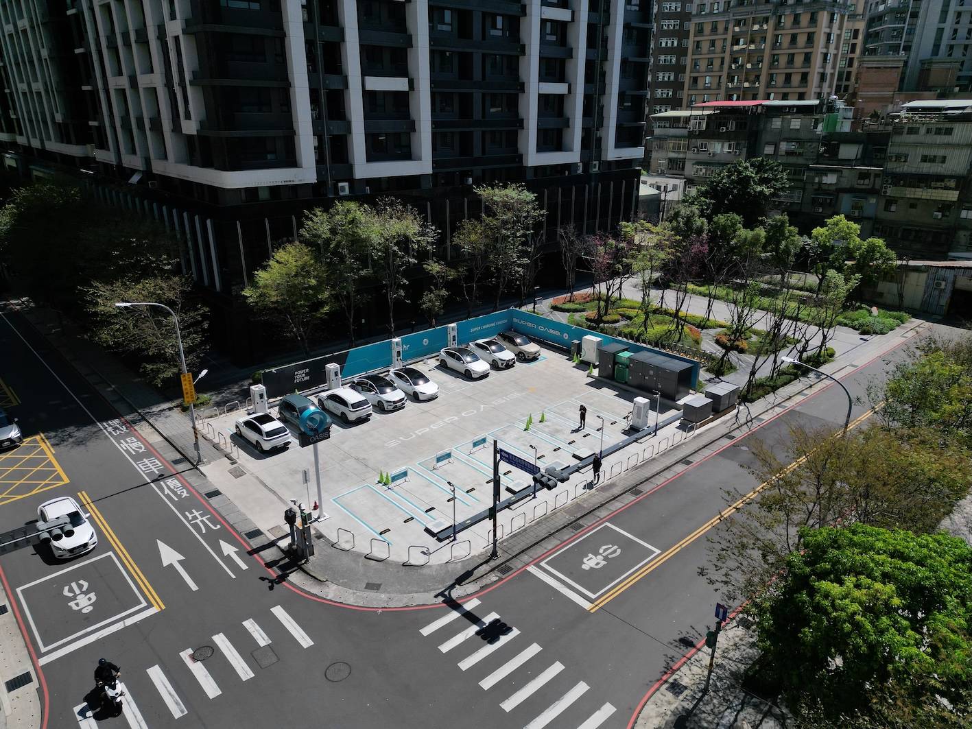 EVOASIS 串接 OpenHub 漫遊服務，提供 Toyota 與 Lexus 車主跨平台充電選擇