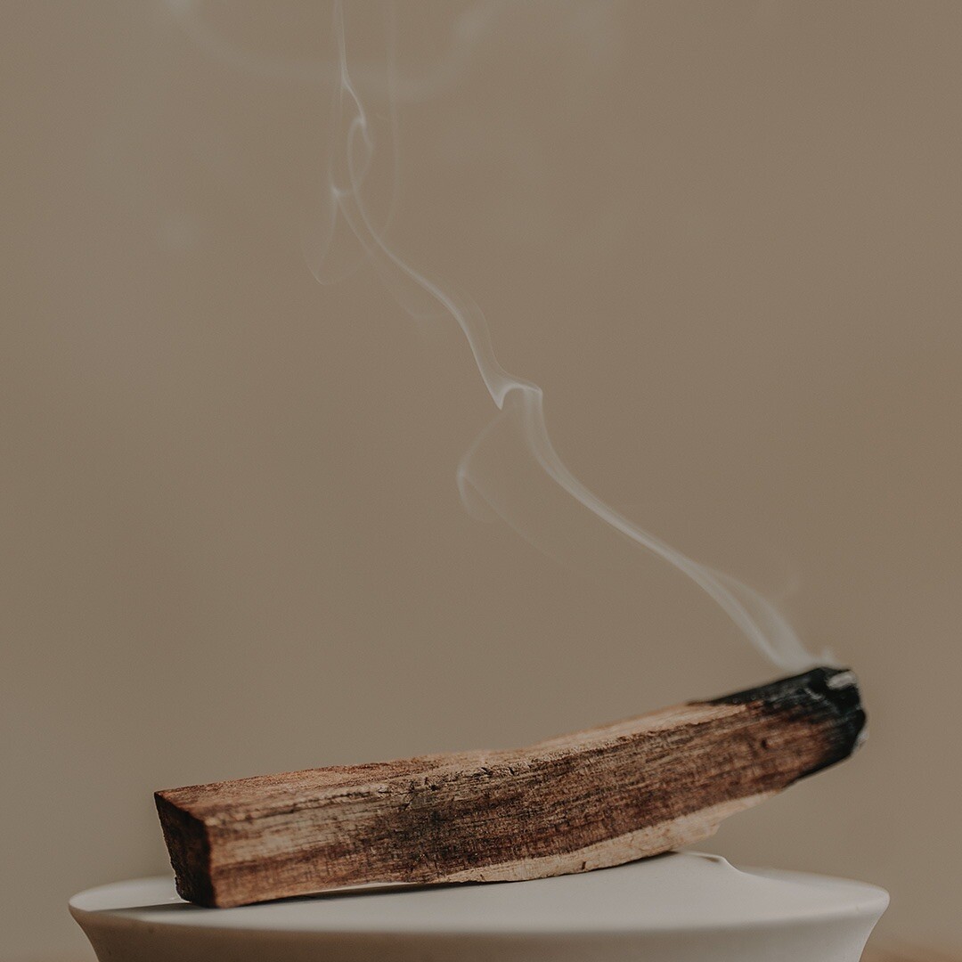 秘魯聖木的隱藏用法！聖木具淨化功效、可去除負能量，最佳使用方法＆聖木品牌推薦！