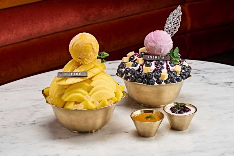 「地平線酒廊（Horizon Lounge）」推出包括芒果刨冰、藍莓優格刨冰等多款夏季限定甜品。（圖／品牌提供）