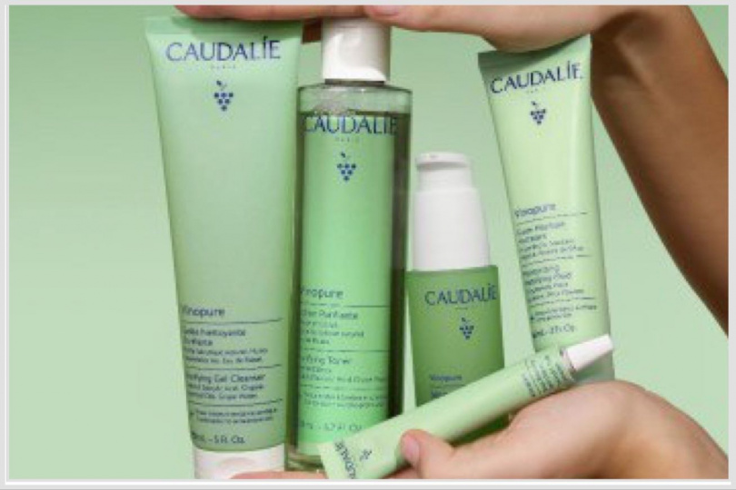 Caudalie葡萄毛孔淨化洗面膠150ml／840元、葡萄毛孔淨化活膚水200ml／840元、葡萄籽淨化抗痘精華30ml／1,460元、葡萄籽抗痘控油保濕乳60ml／1,060元、葡萄淨化抗痘凝露15ml／580元。（圖／品牌提供）