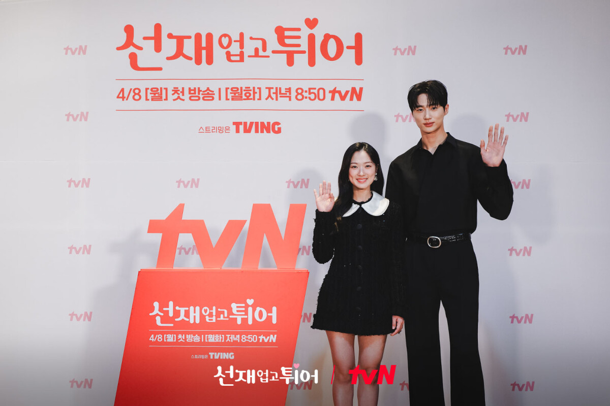 韓網熱議，盤點《背著善宰跑》原著善宰和邊佑錫的高度相似性！