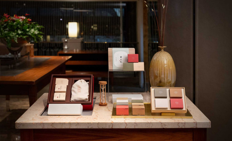 在台北君悅茶苑現場也展售POUYUENJI精選的多款頂級茶禮。（圖／台北君悅酒店提供）